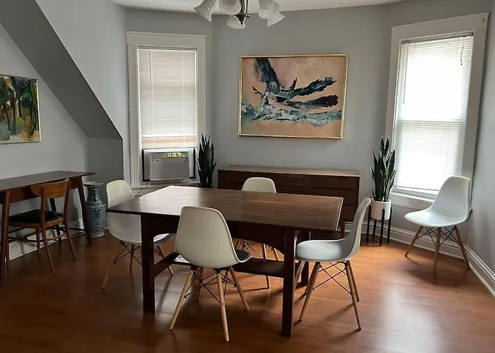 Apartment Bright, Big Family Escape, W/parking, Dogs Welcome *
