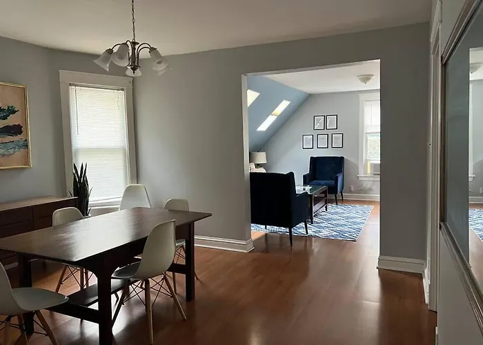 Bright, Big Family Escape, W/parking, Dogs Welcome Oak Park