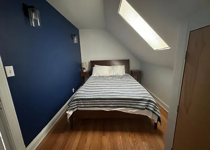 Apartment Bright, Big Family Escape, W/parking, Dogs Welcome *